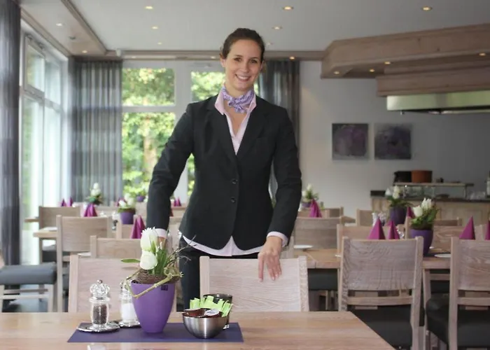 Hotel Till-Moyland Garni 4*